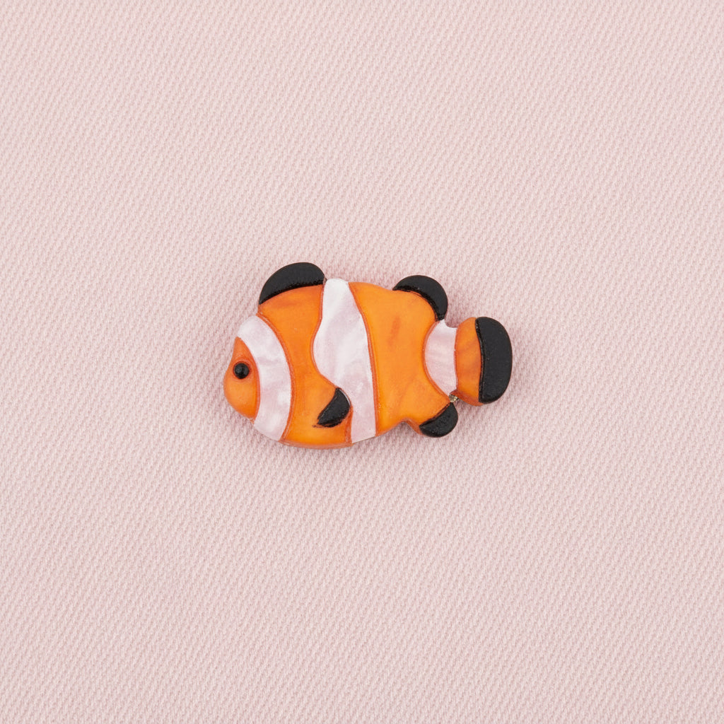 Clownfish Brooch on a pink background