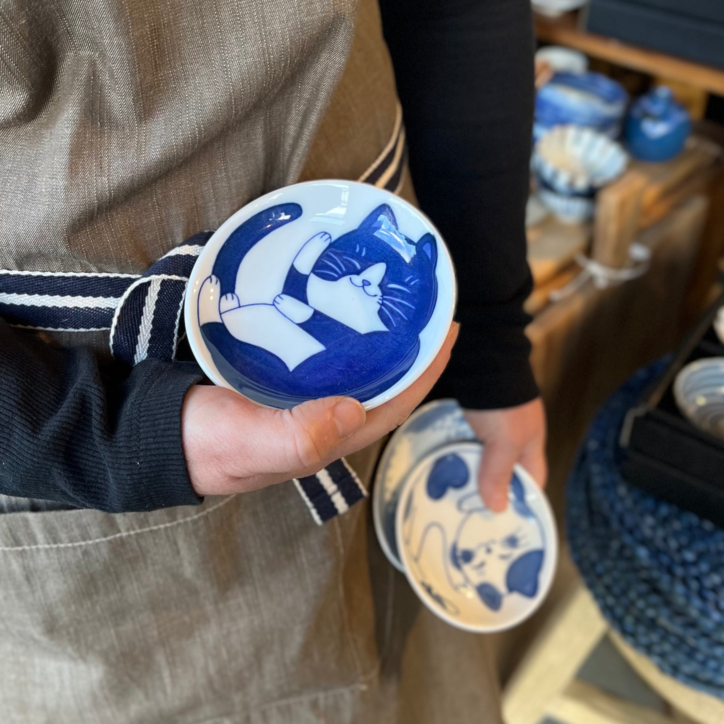 Small Dish - Cat Mask blue/white