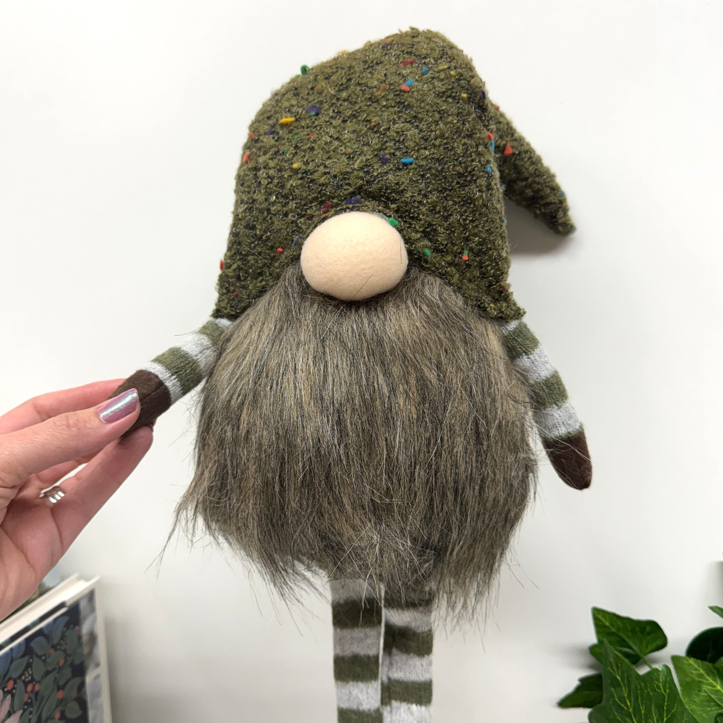 Christmas Gnome Standing - Green