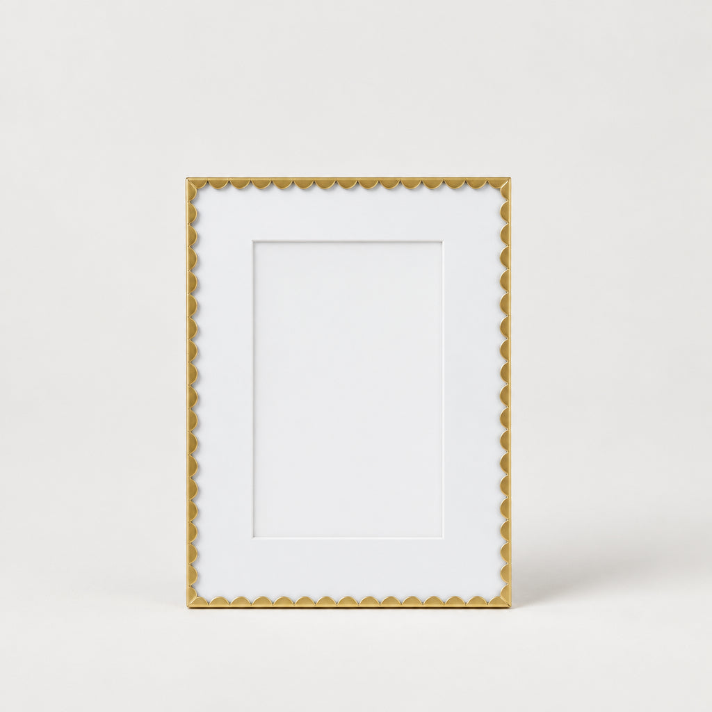 Photo Frame - Gold Scalloped Edge