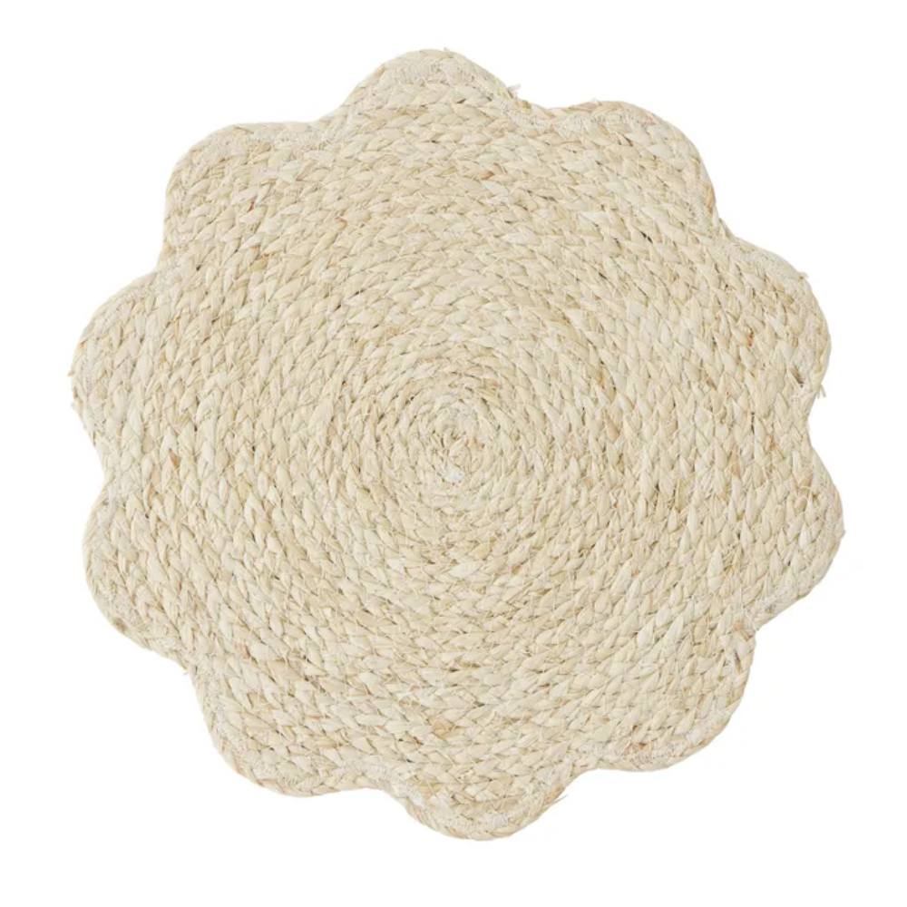 Woven Placemat with Scalloped Edge