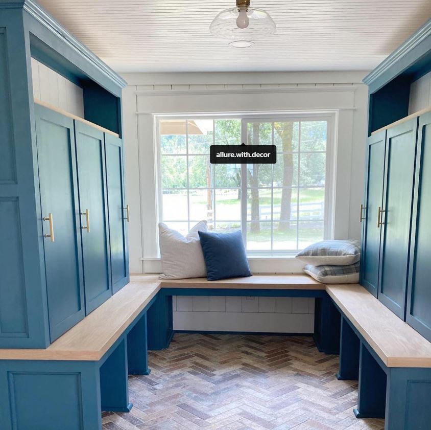 Jolie DEEP LAGOON Premium Paint Mud room