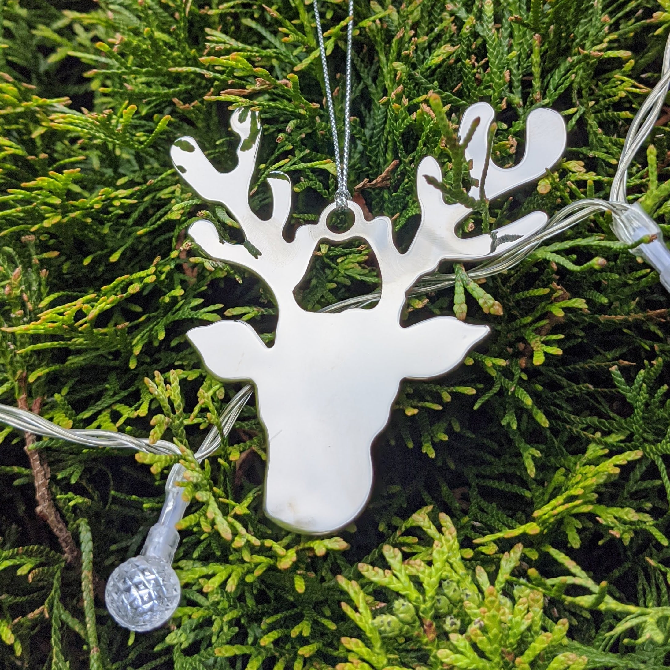 Metal Reindeer Hanging Ornament