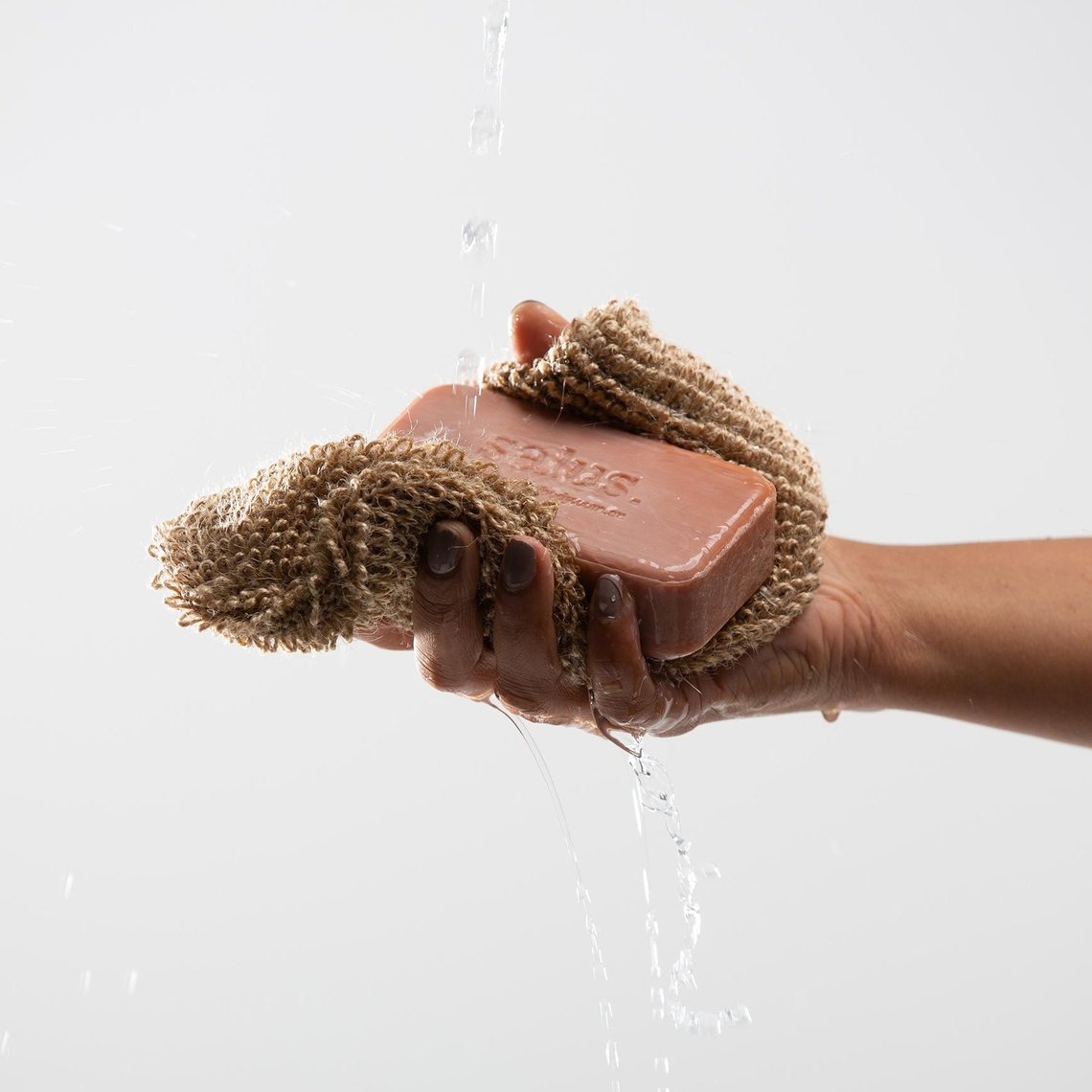 Clay Soap - Chamomile & Rose Geranium - Salus.