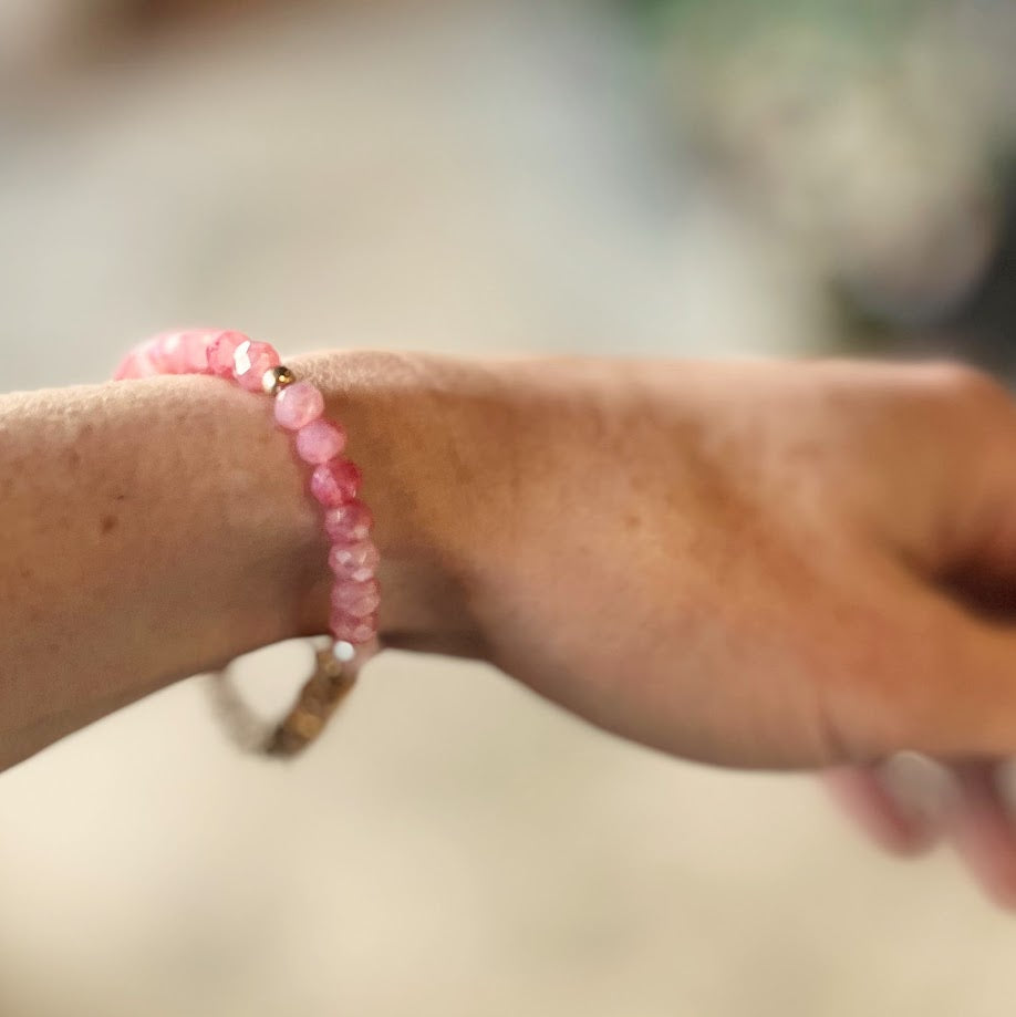 Bracelet Gold Swirl + Pink Crystal