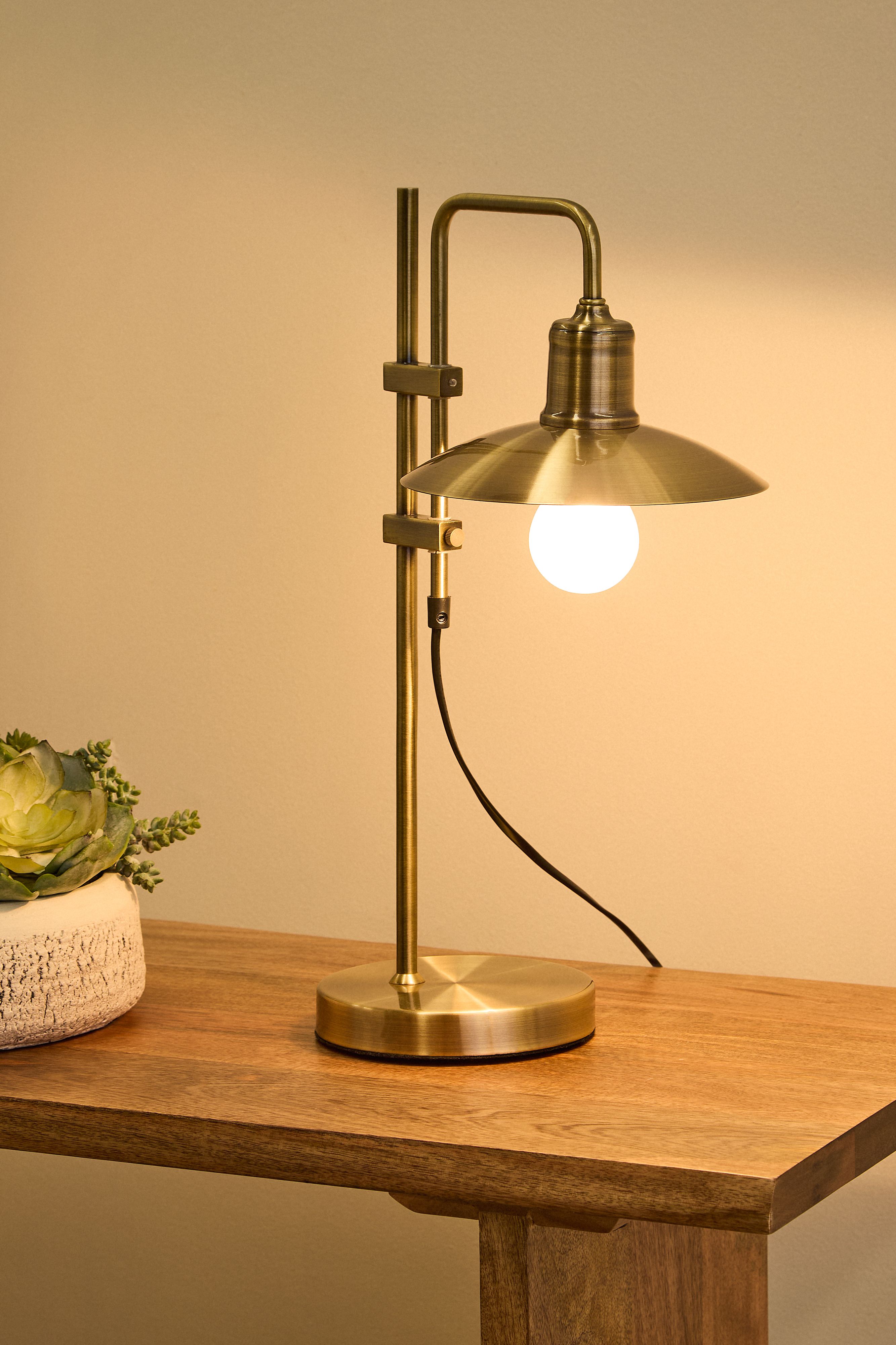 Table Lamp - Gold