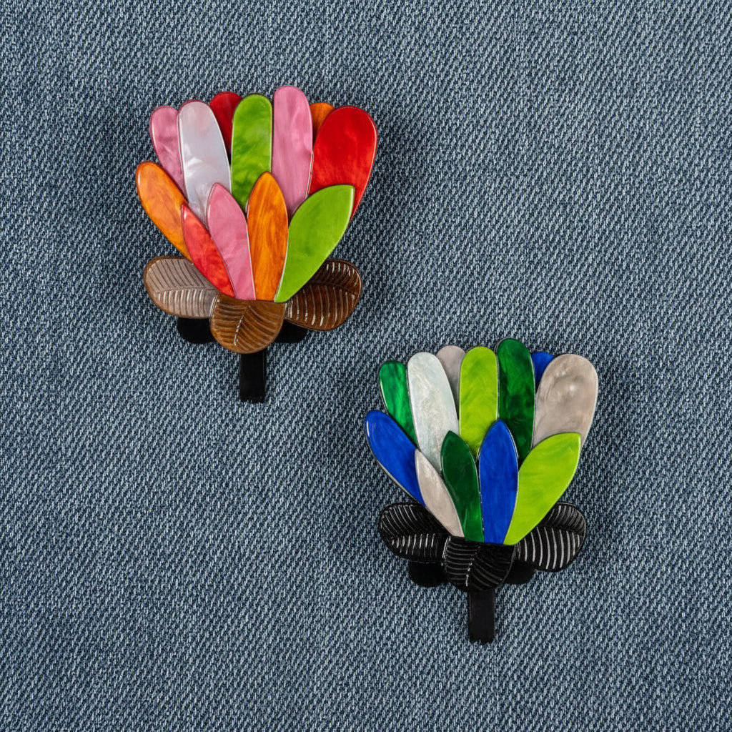 Brooch - Flower - available in 2 colours