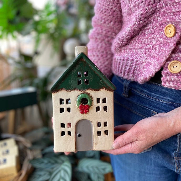 Christmas Tealight House Green Roof with Wreath Small