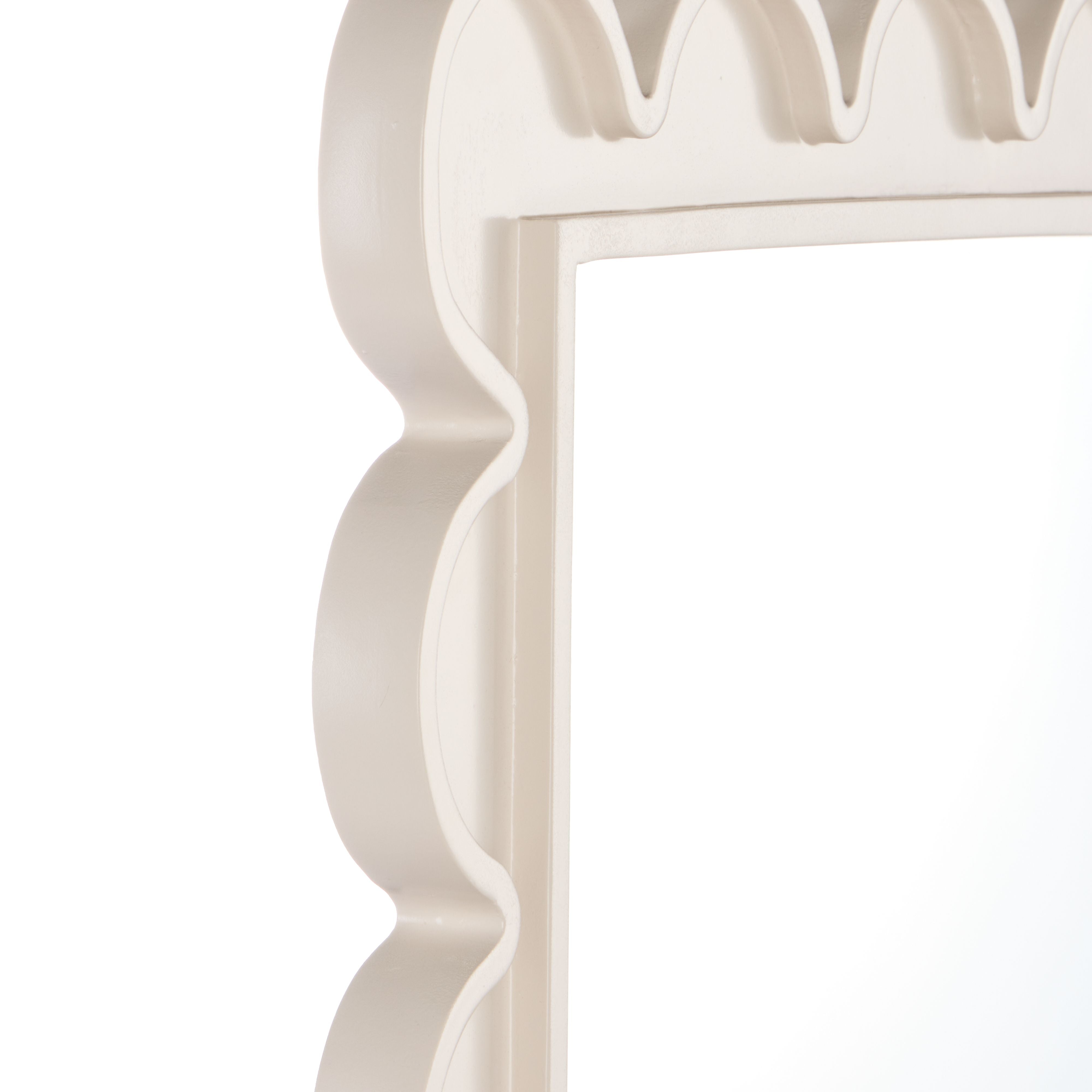 Wall Mirror - White Scalloped