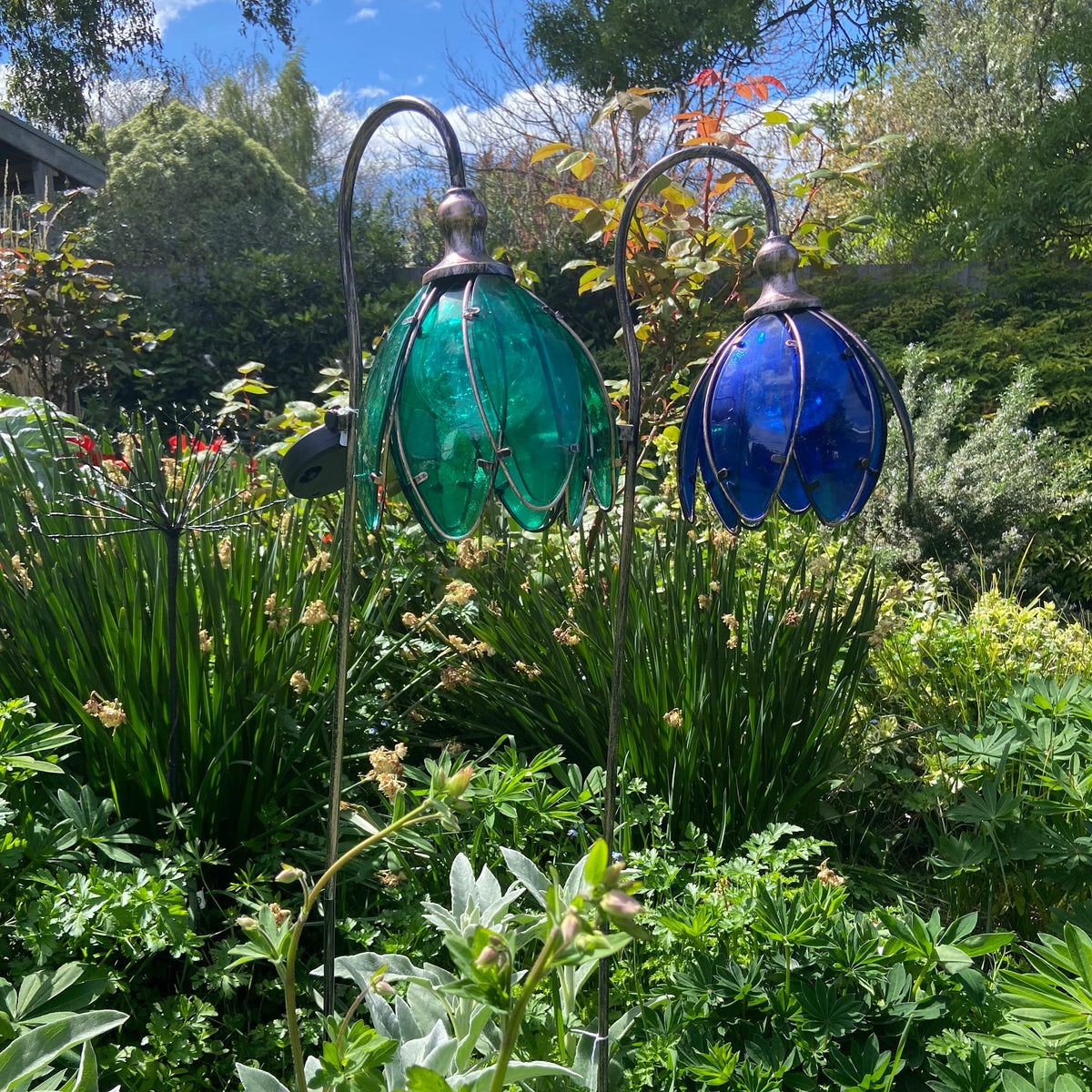 Solar Light Flower - Blue or Green Glass