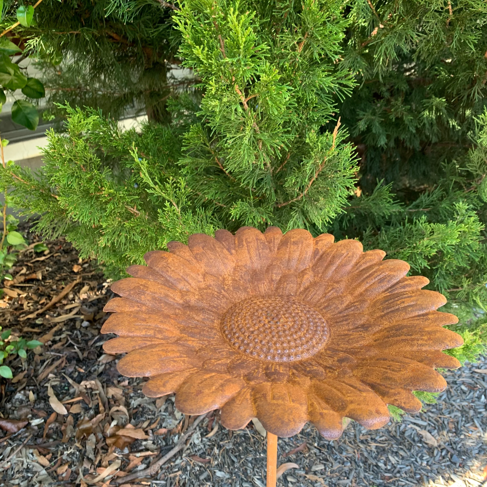 Rusty Sunflower Birdfeeder Stake