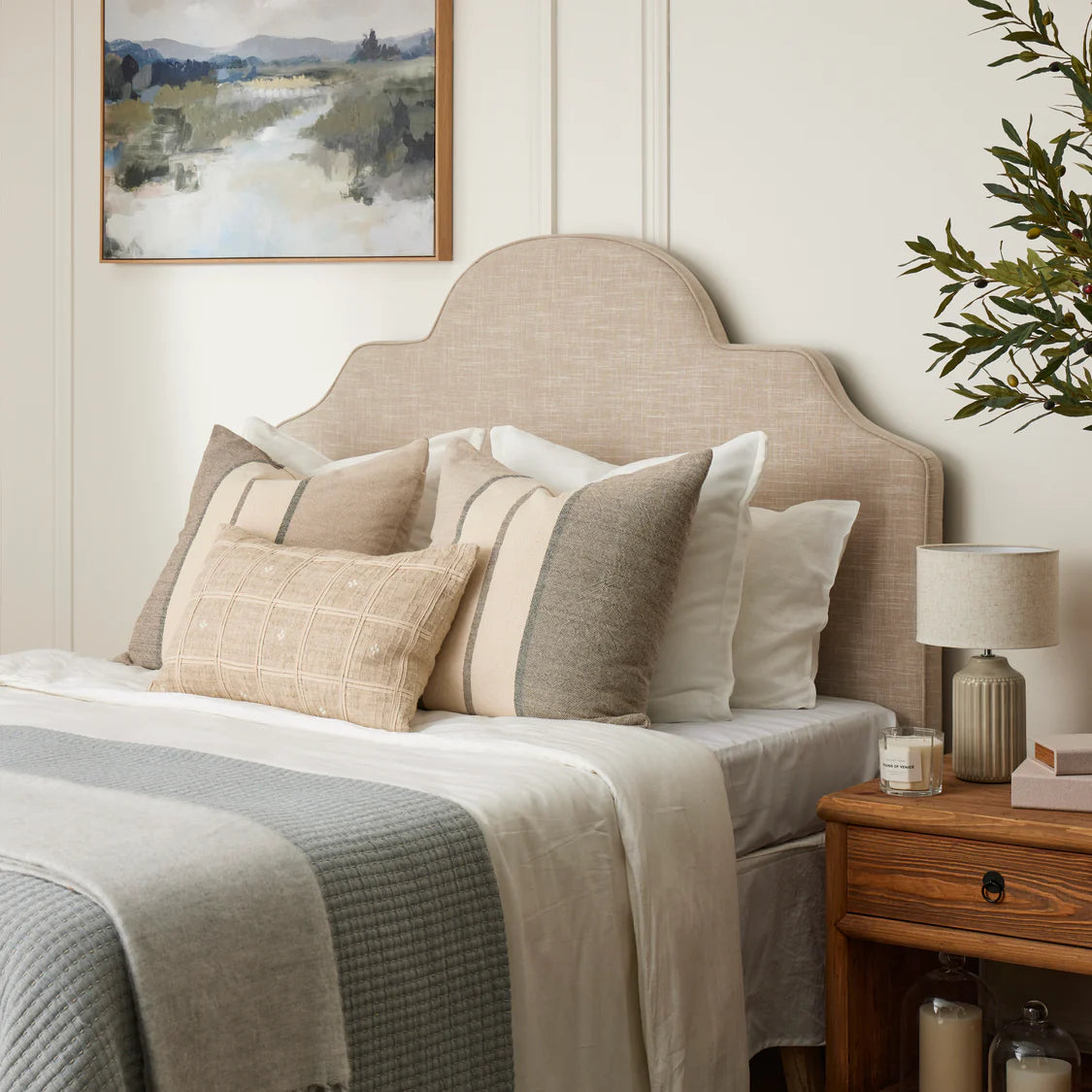 Cushion - Cream Check