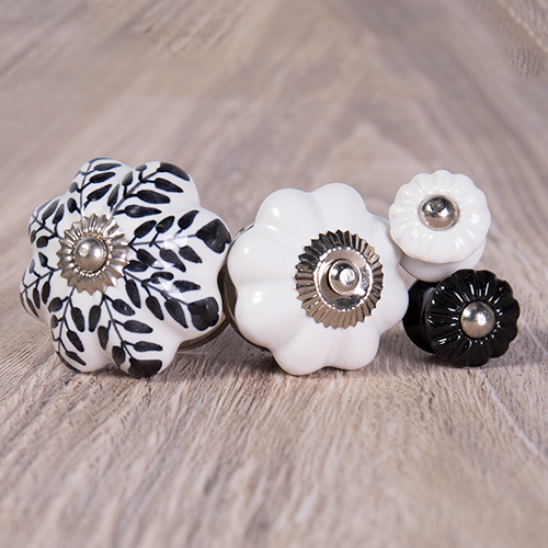 Drawer Knobs – Ceramic Flower Cream & White