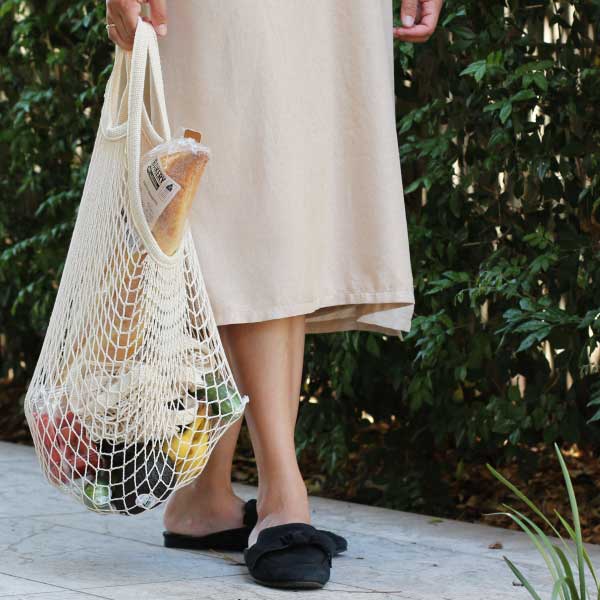 Organic String Shopping Bag in use