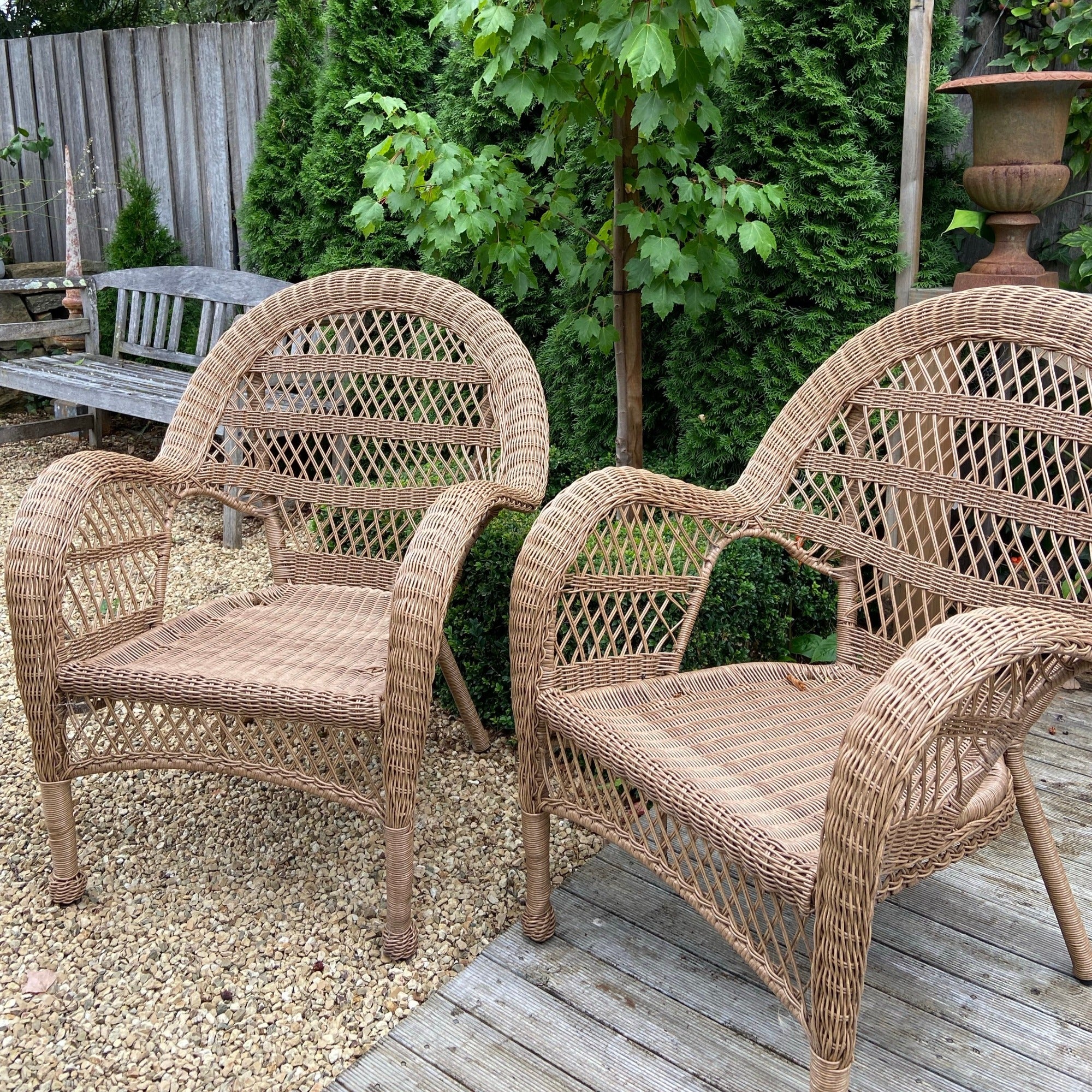 Classic Garden Chair - two colours